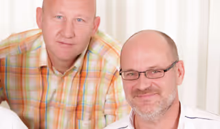 Links Volker Ratzlaff, rechts Olaf Krieg, beide mit blick in die Kamera